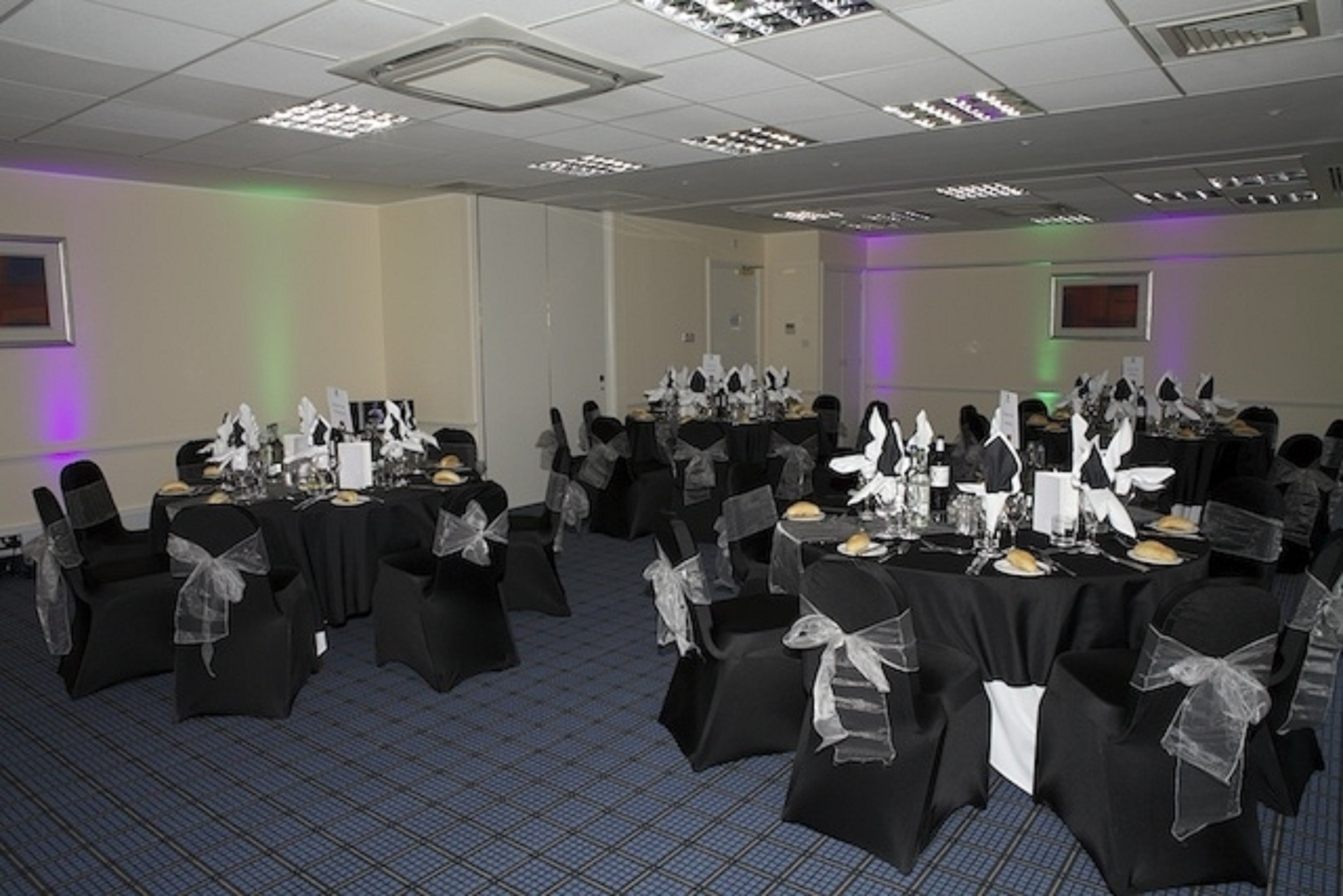 holiday inn colchester by ihg
