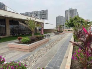 borrman hotel maoming avenue donghui city