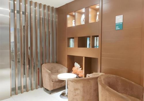 city comfort inn wuhan childrens hospital xianggang road metro station