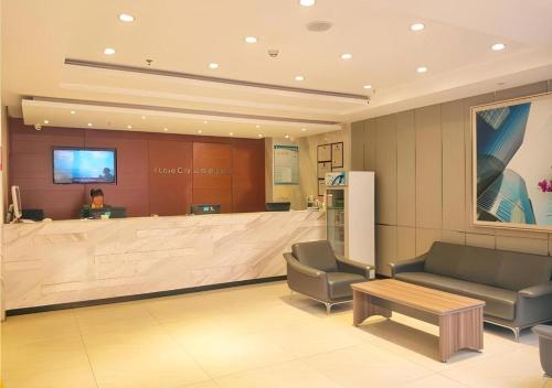 city comfort inn wuhan childrens hospital xianggang road metro station