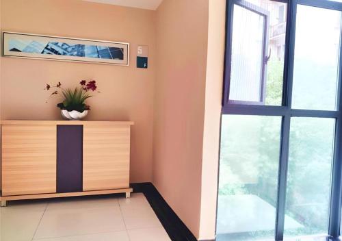 city comfort inn wuhan childrens hospital xianggang road metro station