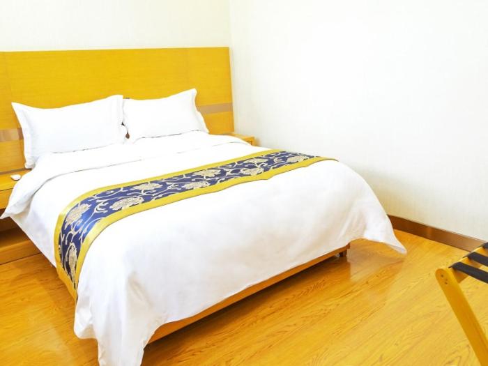 greentree inn xi an ming city wall northwest