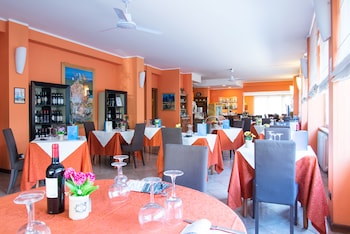hotel cavalieri del tau