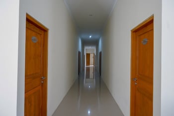 reddoorz near stadion 45 karanganyar