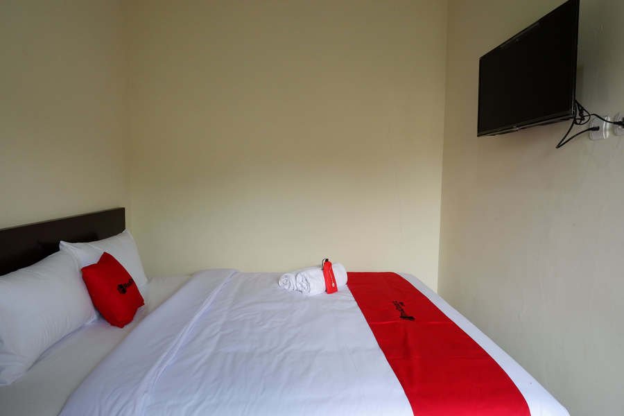 reddoorz near stadion 45 karanganyar