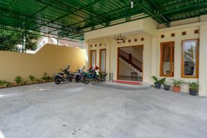 reddoorz near stadion 45 karanganyar