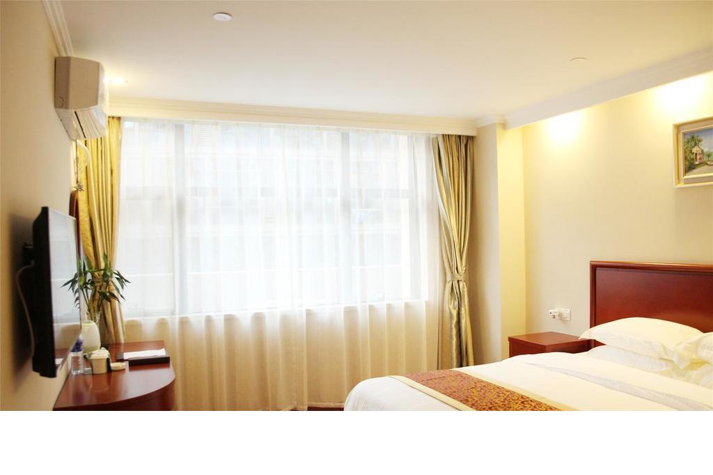 Greentree Inn Wuhu Eshan Road University City,Kazikou>>Wuhu,3 star