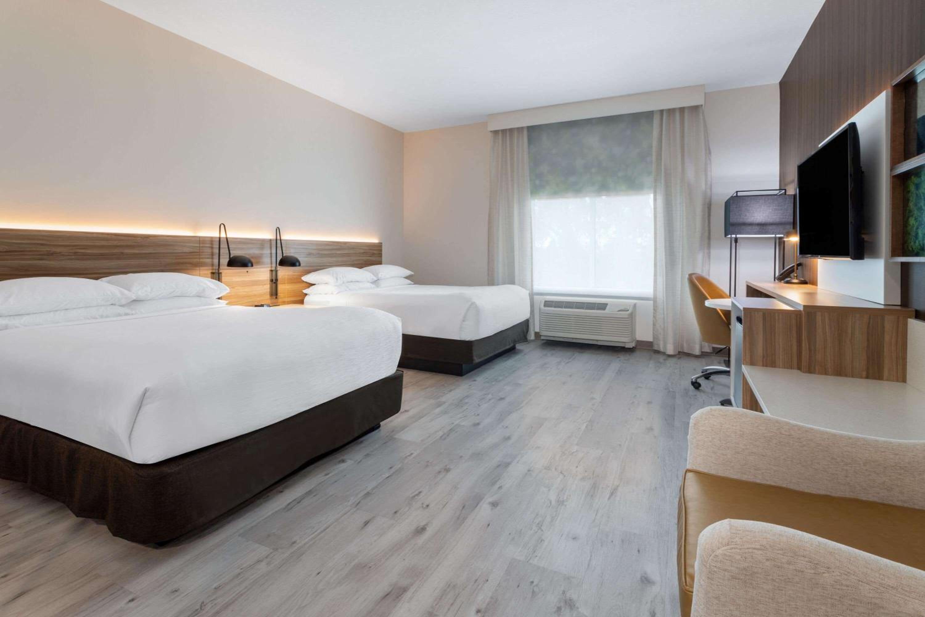 home2 suites by hilton orlando downtown