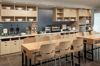 home2 suites by hilton orlando downtown