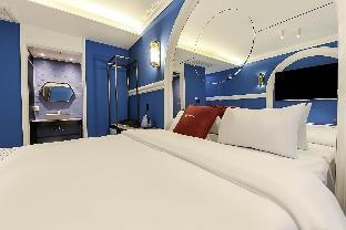 lerocherrouge hotel