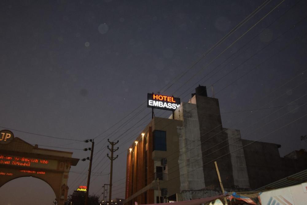 hotel embassy