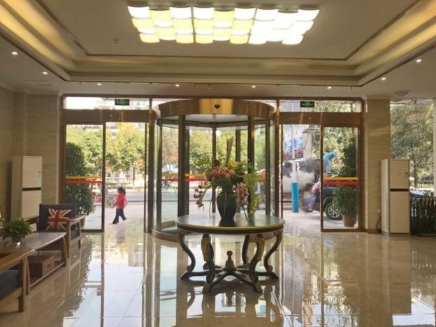 greentree inn ziyang lezhi government tianchi town express hotel