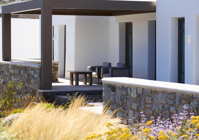 bonzoe suites and villas