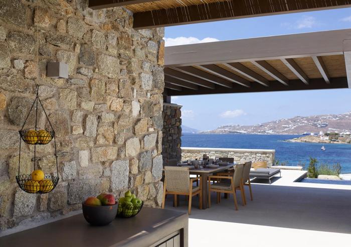 bonzoe suites and villas