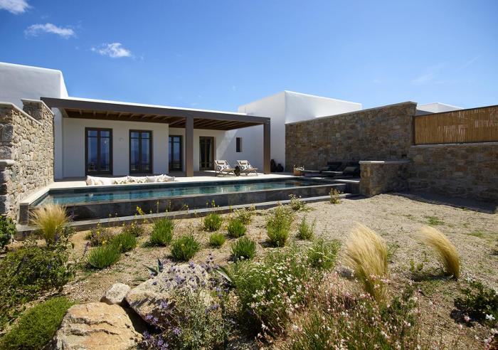 bonzoe suites and villas