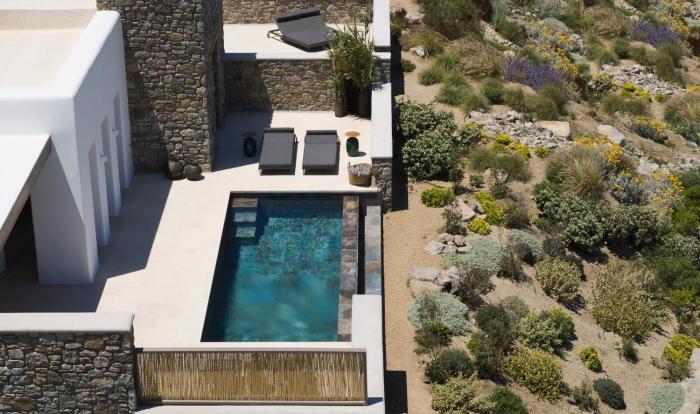 bonzoe suites and villas