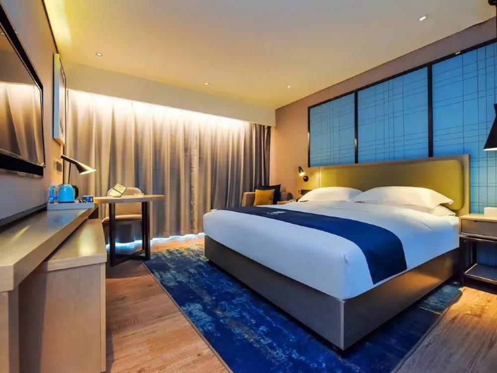 echarm hotel guiyang longdongbao international airport outlets