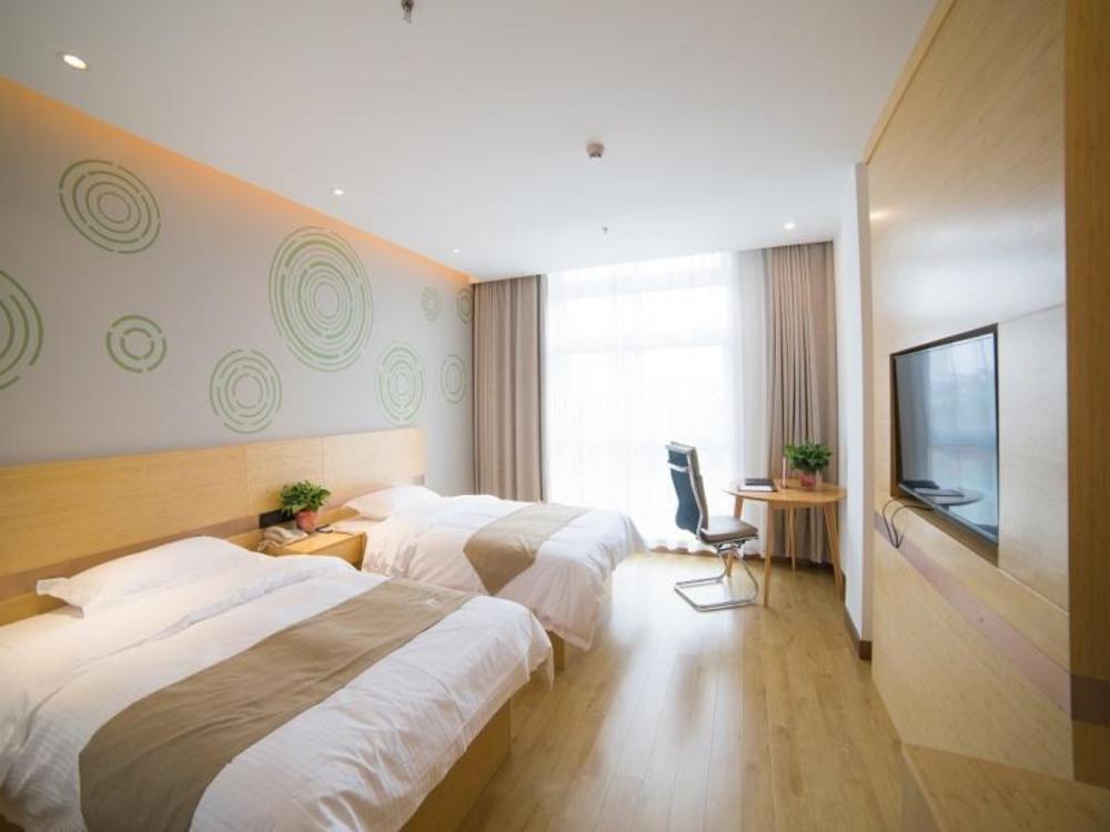 greentree inn zhenjiang jurong city tianwang town tianzheng square