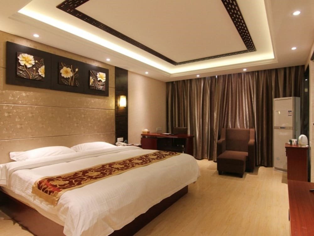 greentree inn zhenjiang jurong city tianwang town tianzheng square