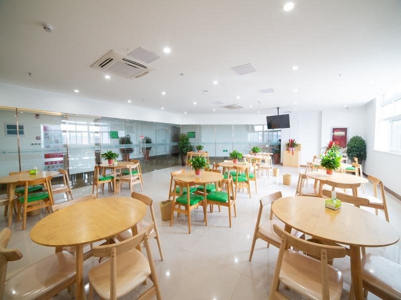 greentree inn zhenjiang jurong city tianwang town tianzheng square