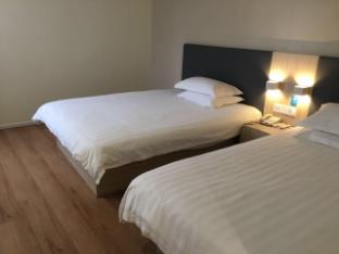 hanting hotel shanghai peoples square fuzhou road