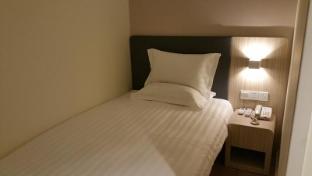 hanting hotel shanghai peoples square fuzhou road