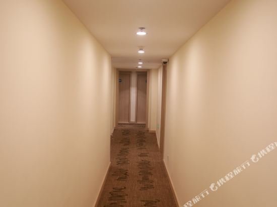 hanting hotel shanghai peoples square fuzhou road