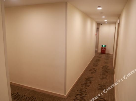 hanting hotel shanghai peoples square fuzhou road