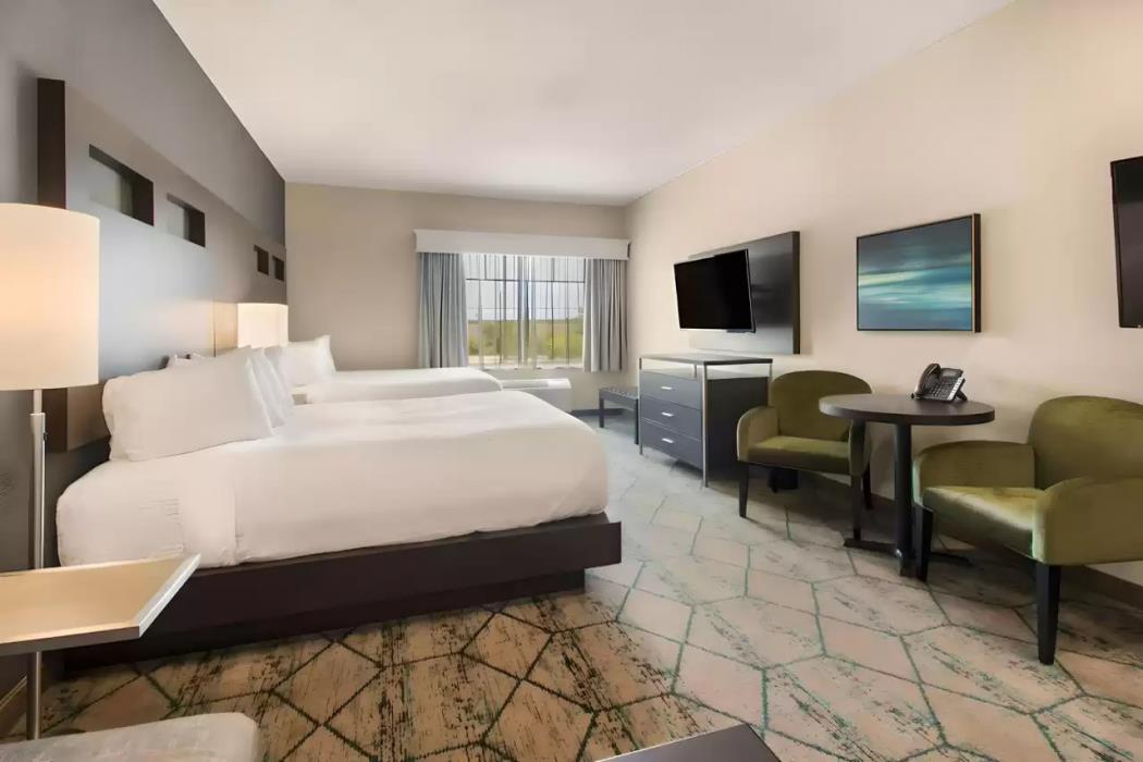 comfort inn and suites