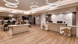 comfort inn and suites