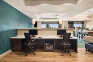comfort inn and suites