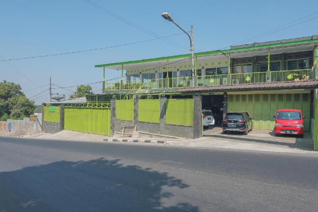 reddoorz syariah near museum wisma karya subang