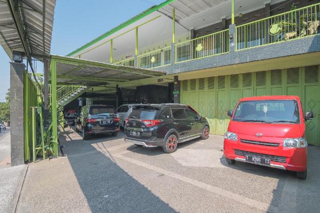 reddoorz syariah near museum wisma karya subang