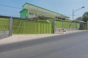 reddoorz syariah near museum wisma karya subang