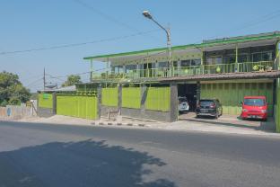 reddoorz syariah near museum wisma karya subang