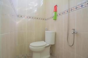 reddoorz syariah near museum wisma karya subang