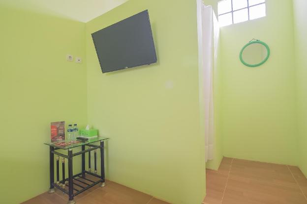 reddoorz syariah near museum wisma karya subang