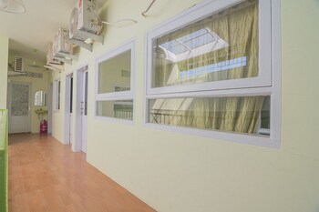 reddoorz syariah near museum wisma karya subang