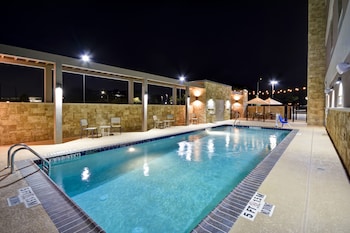 home2 suites by hilton turlock ca