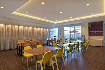 home2 suites by hilton turlock ca