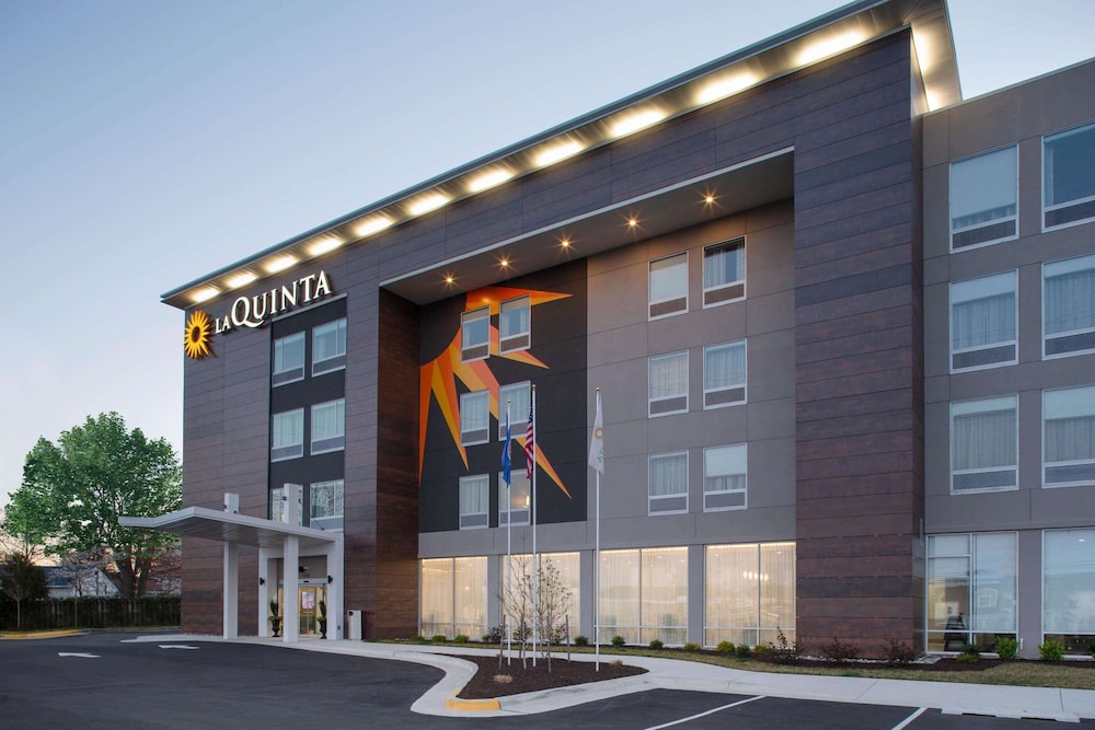 la quinta inn and suites by wyndham manassas va dulles airport