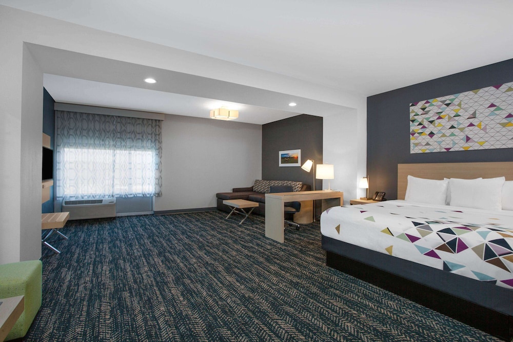 la quinta inn and suites by wyndham manassas va dulles airport