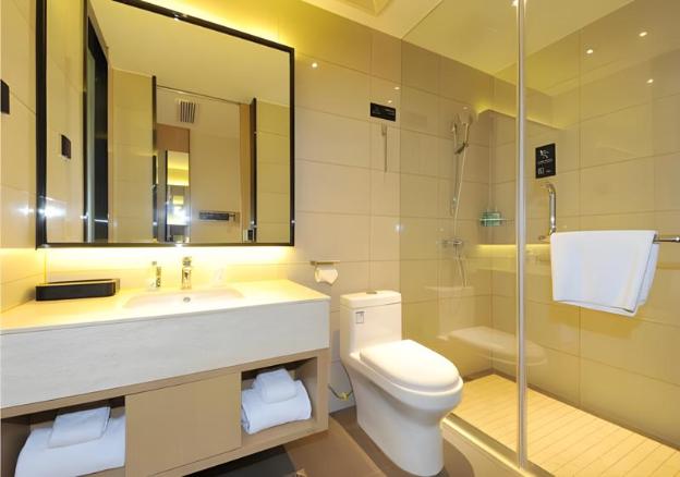 city comfort inn chendu police officer college metro station