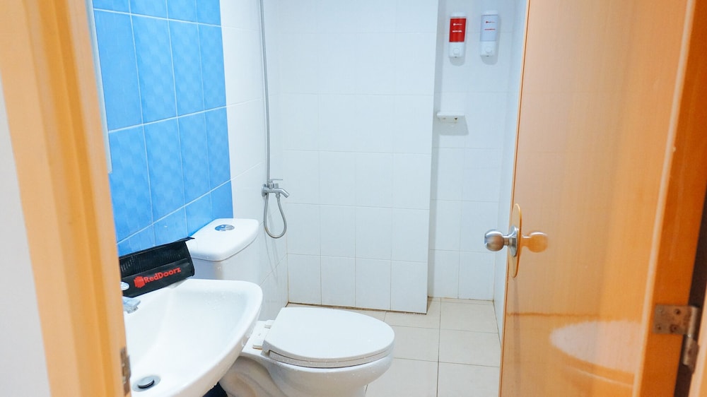 reddoorz plus near talisay town center