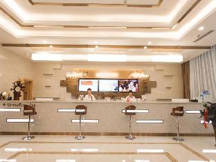 greentree innzhangjiakou high speed railway station business hotel