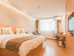 greentree innzhangjiakou high speed railway station business hotel