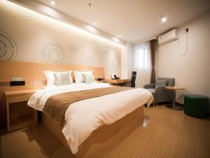 greentree innzhangjiakou high speed railway station business hotel