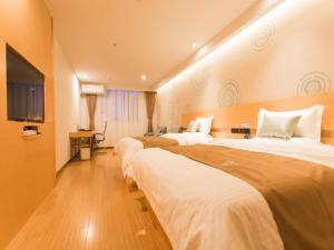 greentree innzhangjiakou high speed railway station business hotel