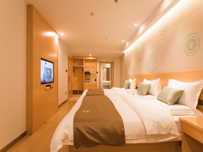 greentree innzhangjiakou high speed railway station business hotel