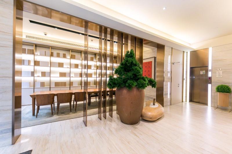 ji hotel shanghai the bund jiujiang road